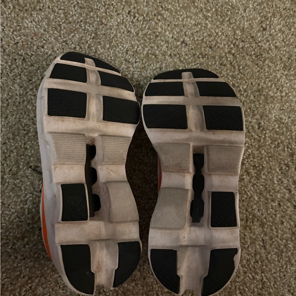On Running Cloudmonster White and Orange Shoes - Picture 6 of 10